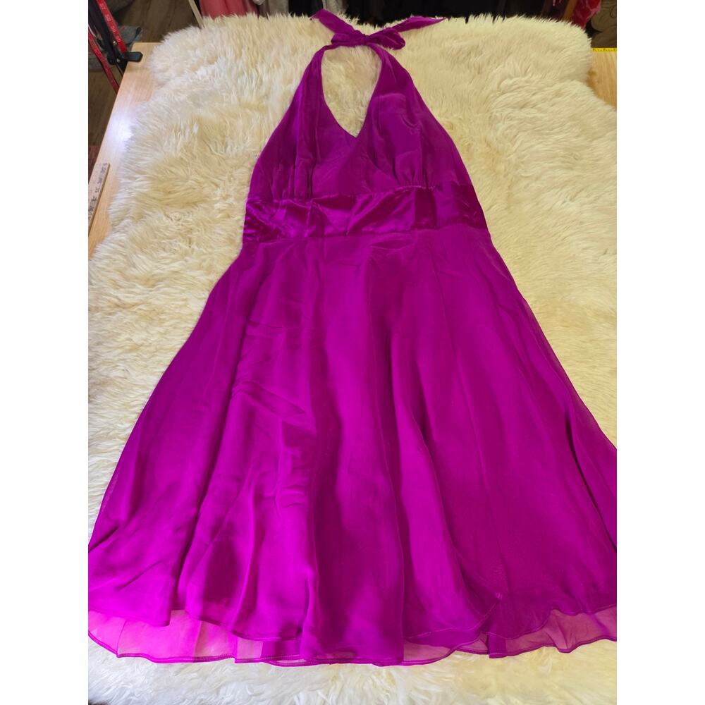 Need Brand - image 1